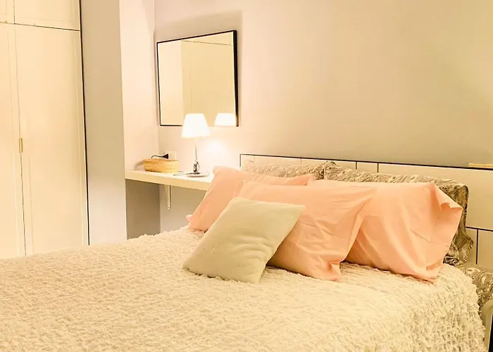 Grand Diamond Suite Condominium Floor11